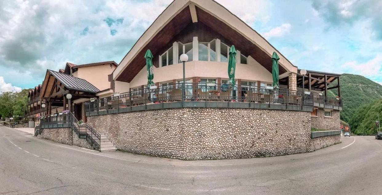 Hotel Djokovic Savnik Exterior photo