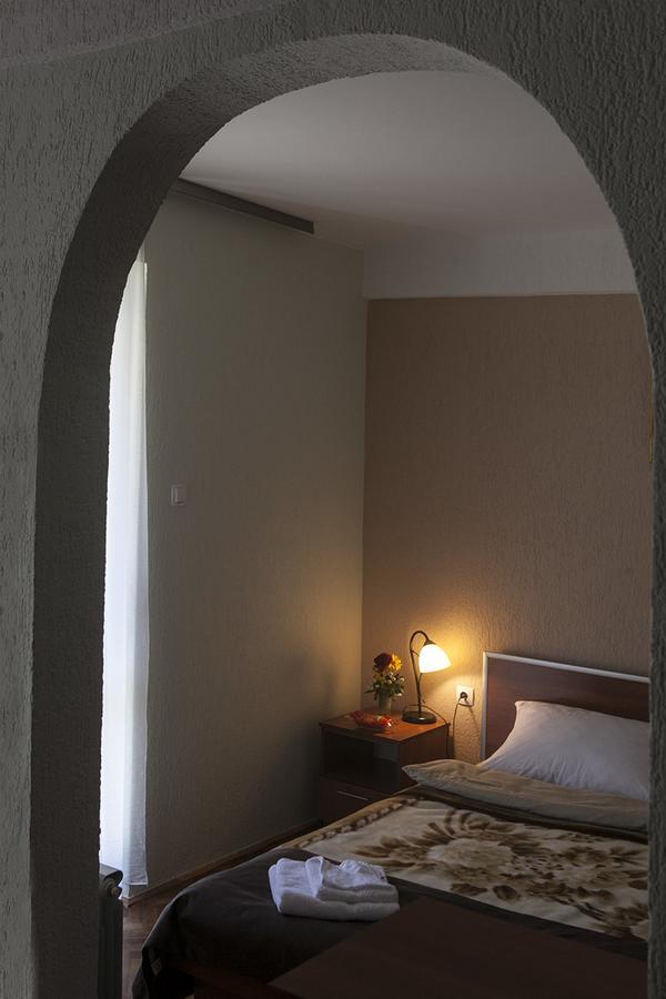 Hotel Djokovic Savnik Exterior photo