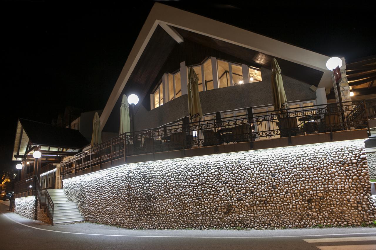 Hotel Djokovic Savnik Exterior photo